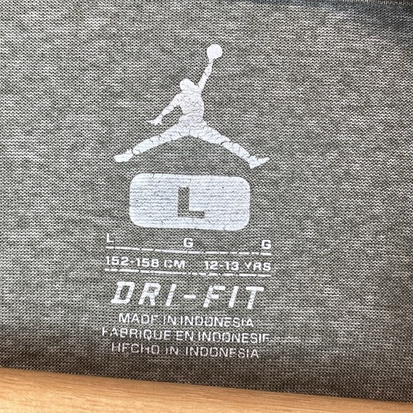 Nike Dri Fit Air Jordan tee long sleeve child’s L gray basketball quick dry - Picture 2 of 11